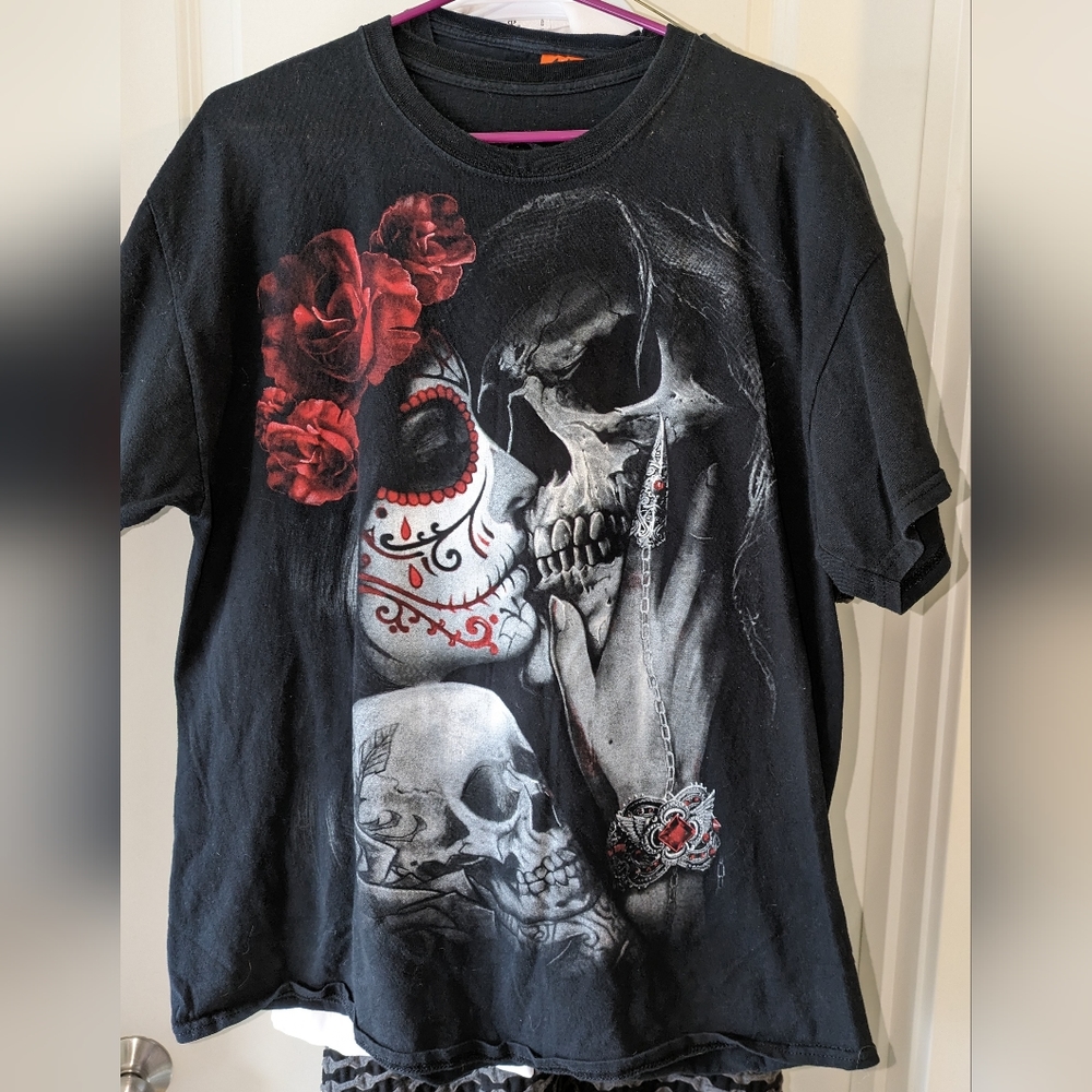 Two Sided T-Shirt Size XL